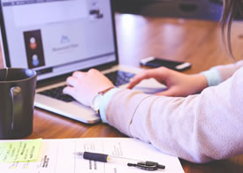 使用激光除銹機(jī)時(shí)需要注意哪些安全問題？