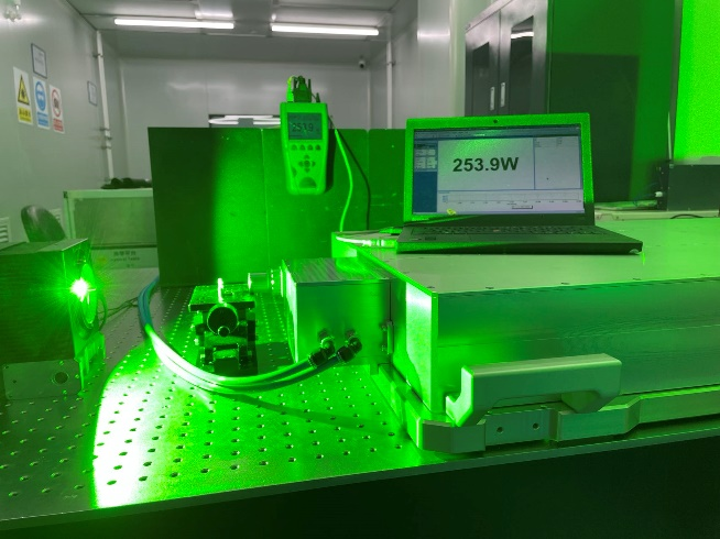 北京盛鐳：200瓦工業級綠光皮秒激光器